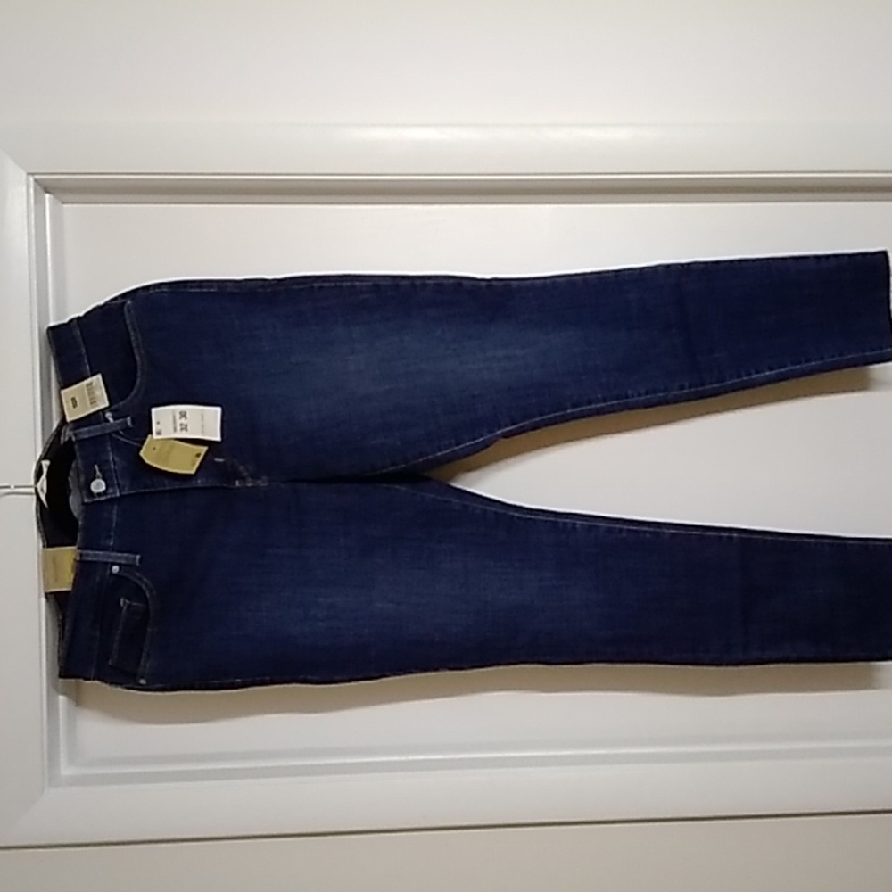 Levi's 311 Shaping Skinny Jeans